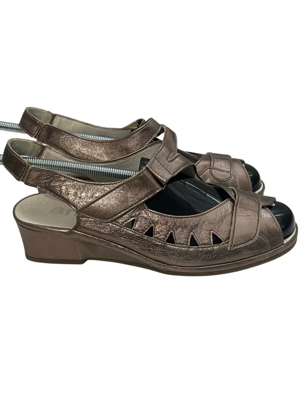 ara Comfort Wedge Sandal Metallic Bronze Pewter Cutout Leather Women's 8.5